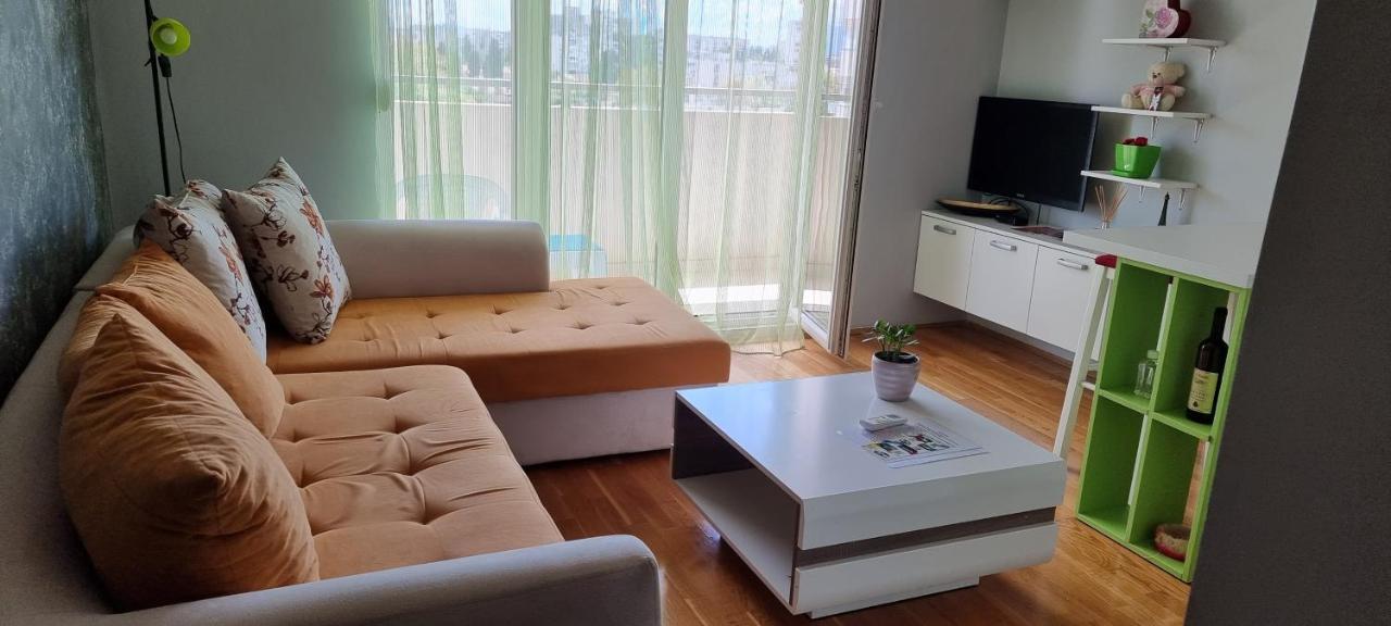 Naki Apartmani 波德戈里察 外观 照片