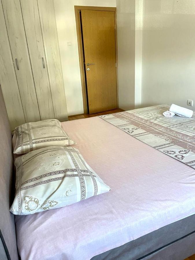 Naki Apartmani 波德戈里察 外观 照片