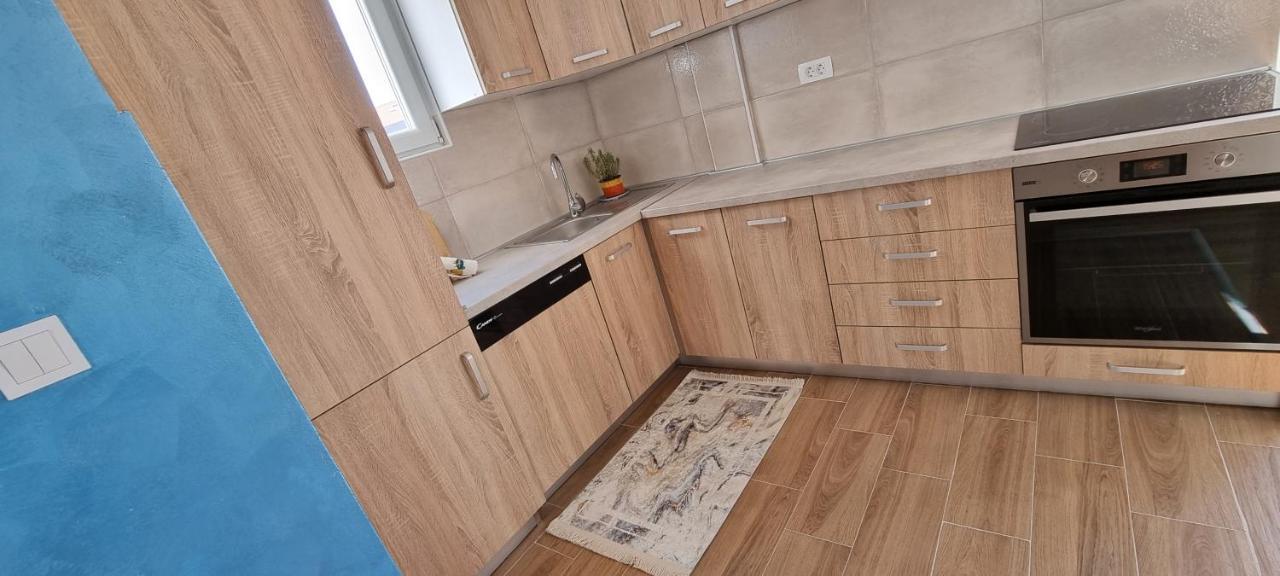 Naki Apartmani 波德戈里察 外观 照片